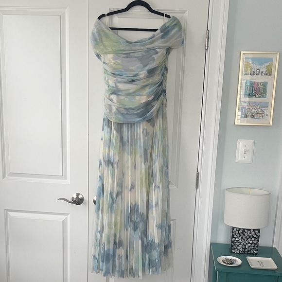 Abercrombie & Fitch Dresses & Skirts - A&F Drop Waist Elegant Multicolor Pleated Maxi Dress